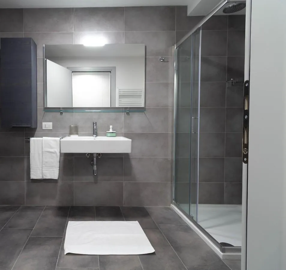 Apartment Appartamento Papavero - Affitti Brevi Italia Lecco Italy